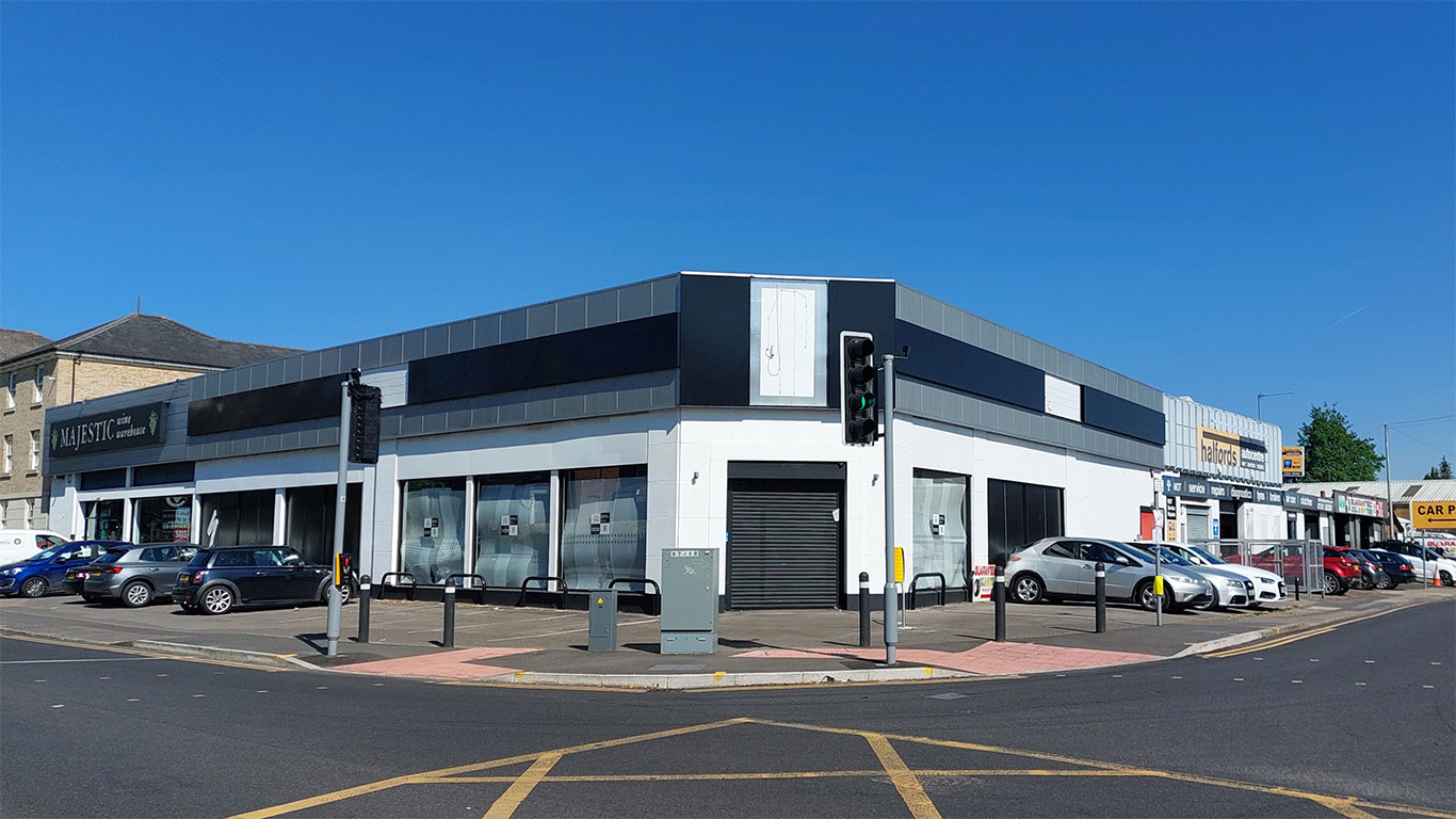 Prime retail space Chelmsford