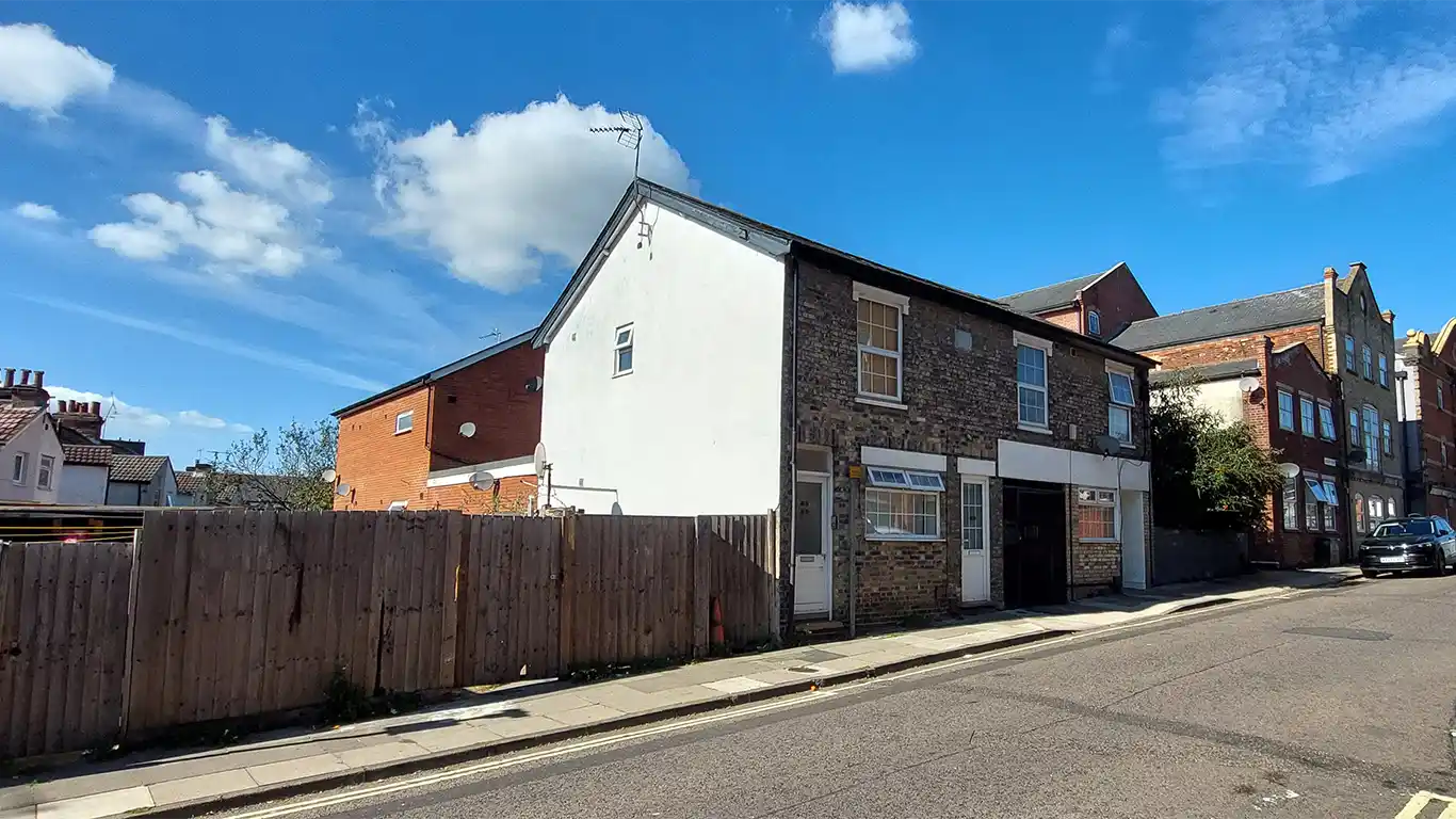 Residential investment property in Ipswich sold by Kemsley LLP.