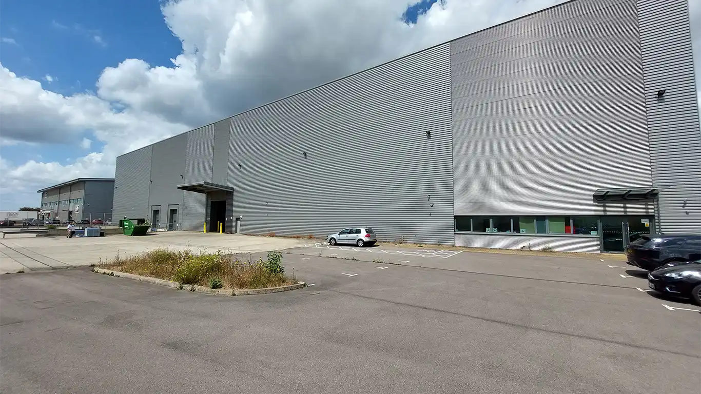 30,454 sq ft high-bay warehouse at Easter Industrial Park, Rainham.